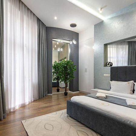 Royal Apartment On Franka 28 Lviv Dış mekan fotoğraf
