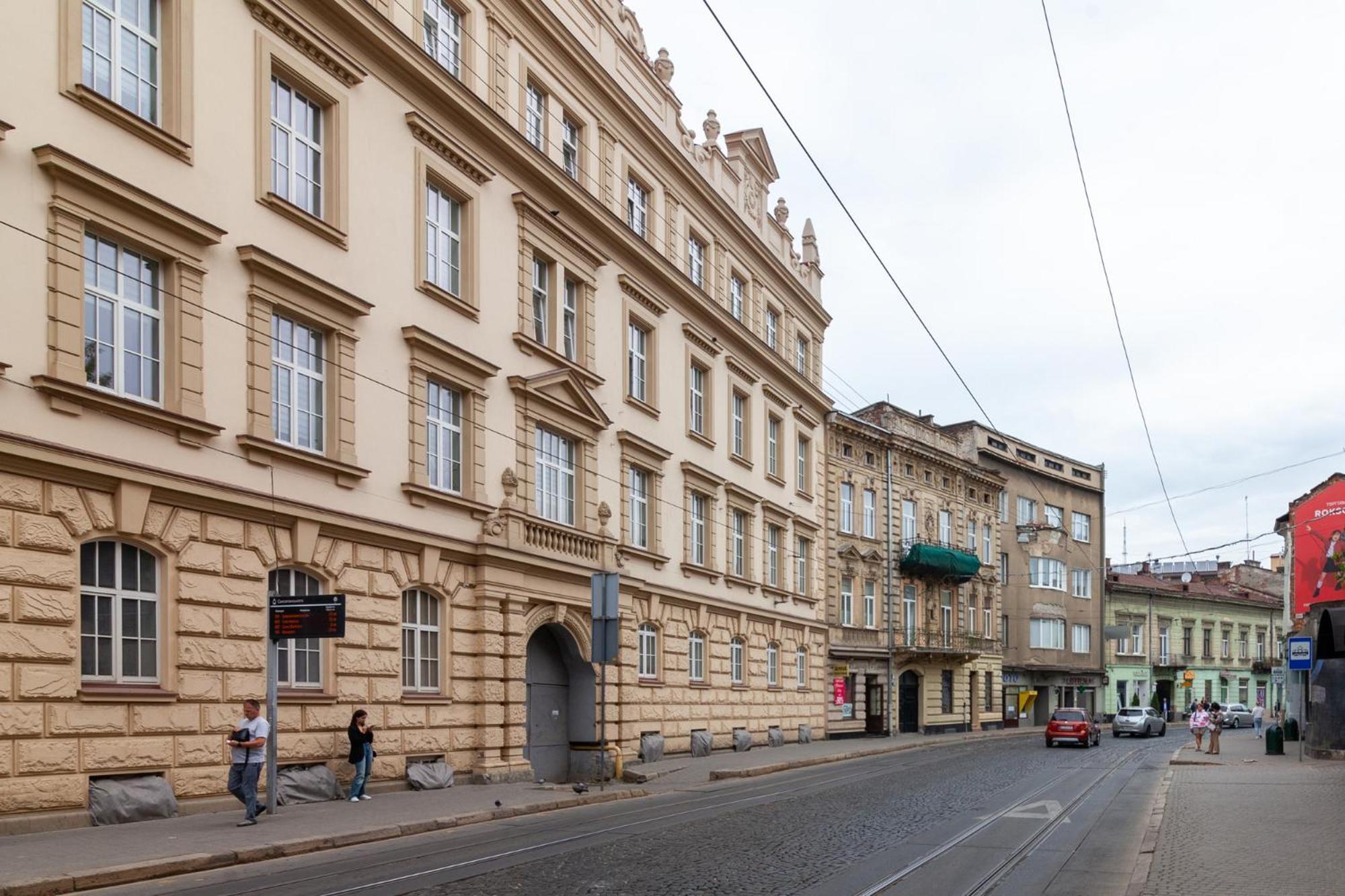Royal Apartment On Franka 28 Lviv Dış mekan fotoğraf